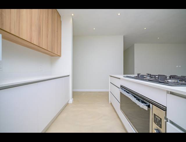 3 BEDROOM APARTMENT TO LET IN SHAKAS ROCK